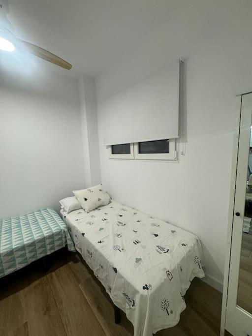 Gran Apartamento A Pie De Calle Walencja Zewnętrze zdjęcie