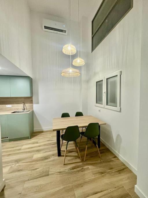 Gran Apartamento A Pie De Calle Walencja Zewnętrze zdjęcie