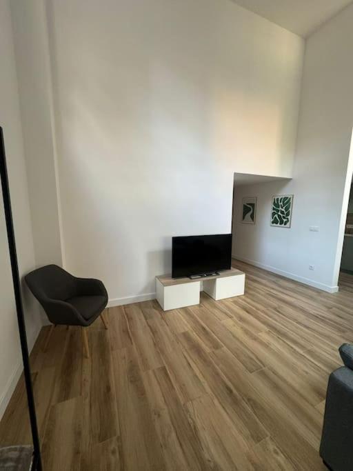 Gran Apartamento A Pie De Calle Walencja Zewnętrze zdjęcie